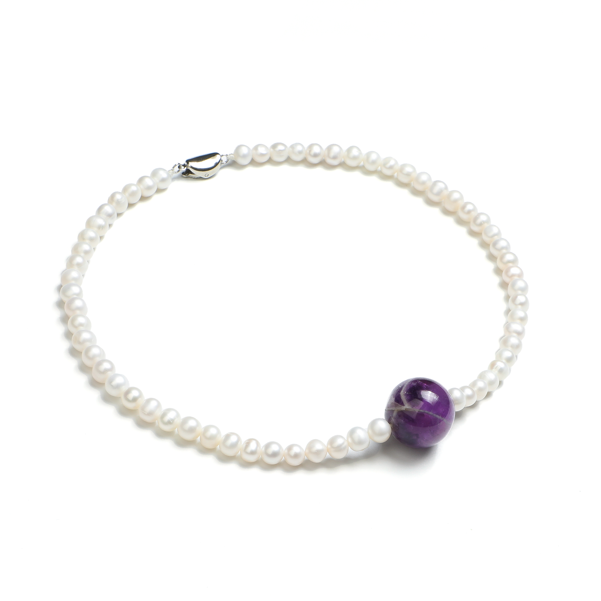 Luminous Revival Collection
Amethyst & Pearl Revival Necklace