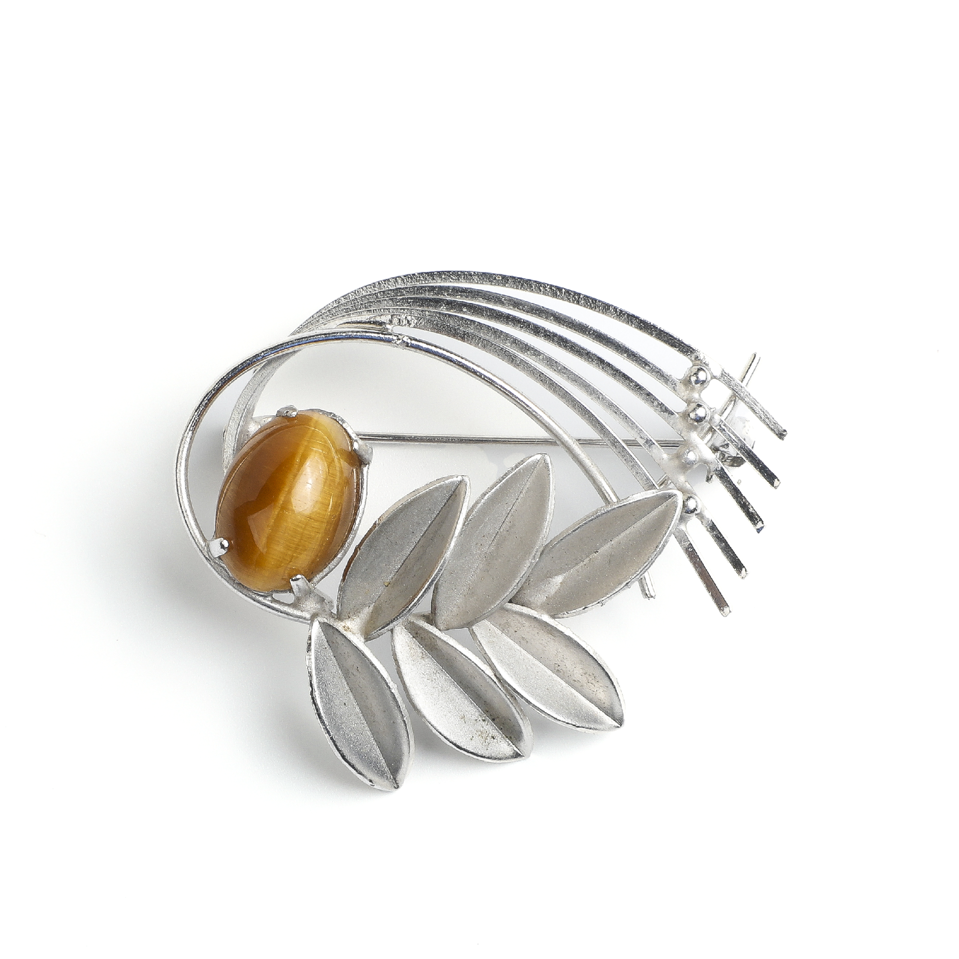 Japanese Showa Era Tiger's Eye Brooch