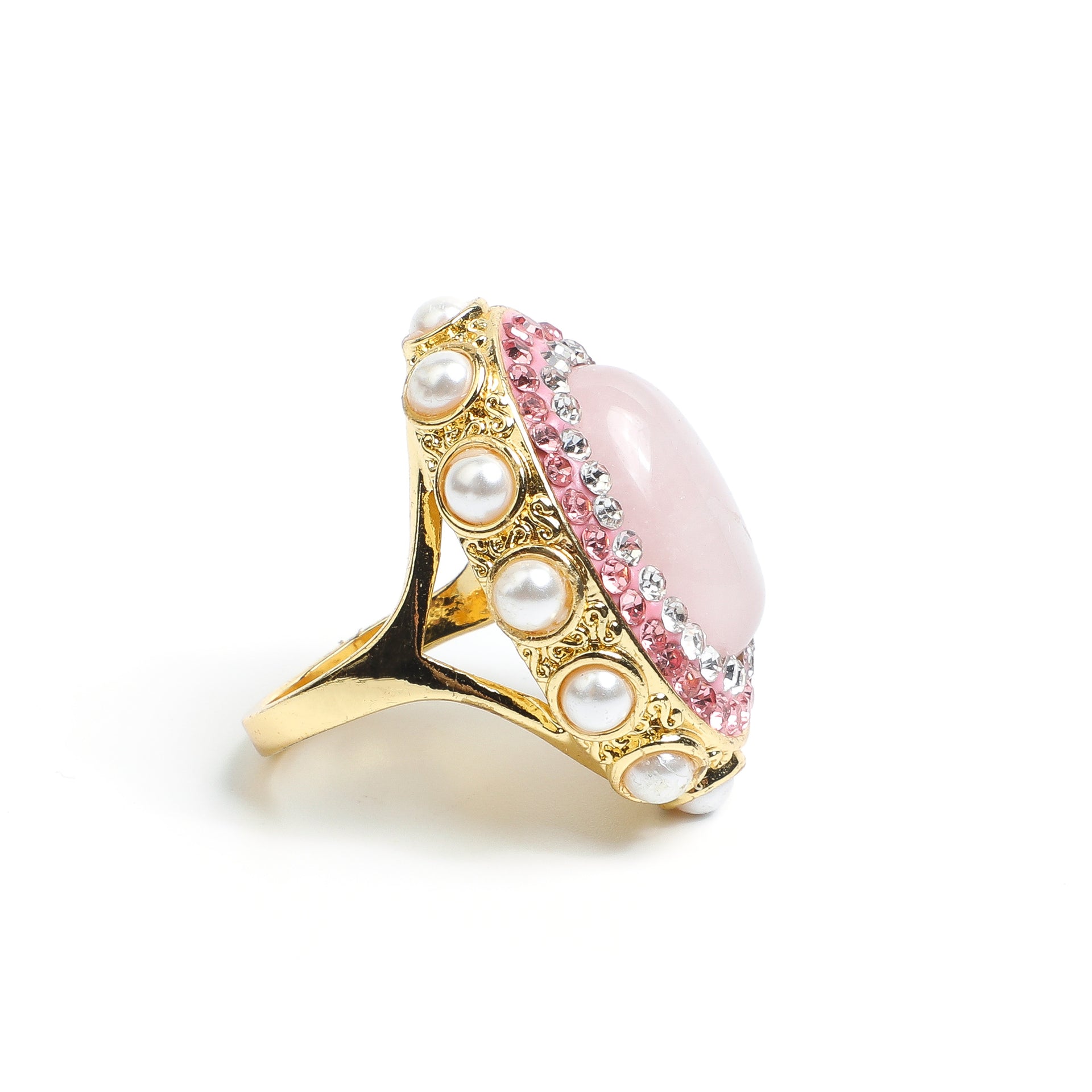 Pink Crystal Elegance · Oval Pink Crystal Pearl Ring
AL-RG-050