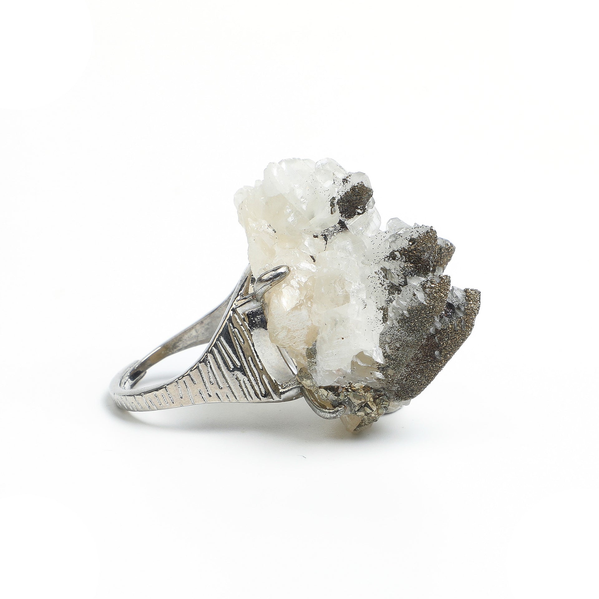 Snowscape Chroma Ring